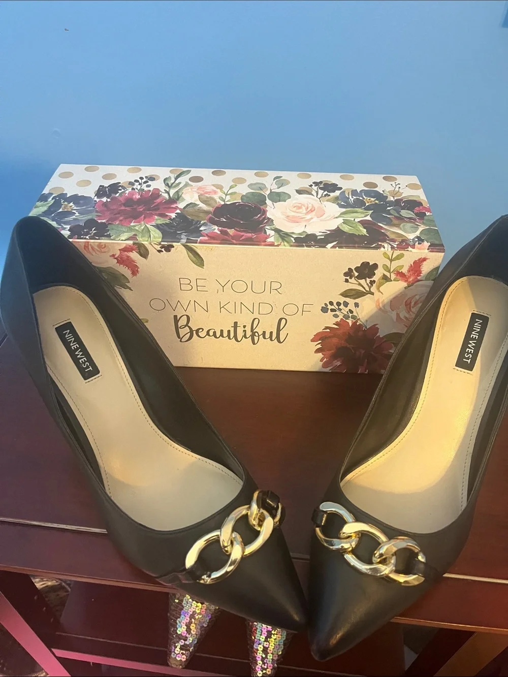 Nine West Black Pointed Toe Pumps with Gold Chain, Size 11